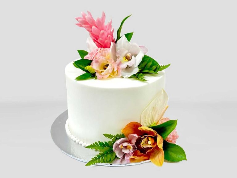 Fresh Floral Cake - Image 2